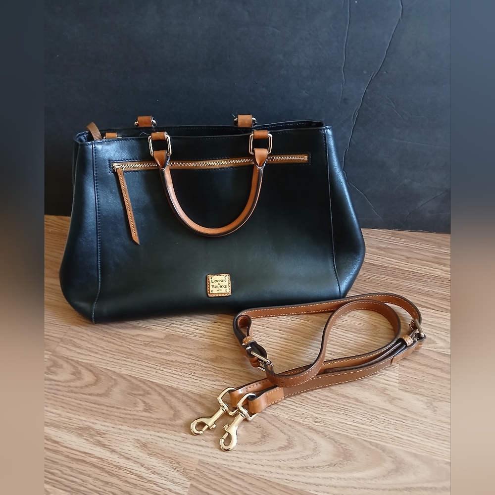 Dooney & Bourke Elegant Black and Brown Women's Handbag